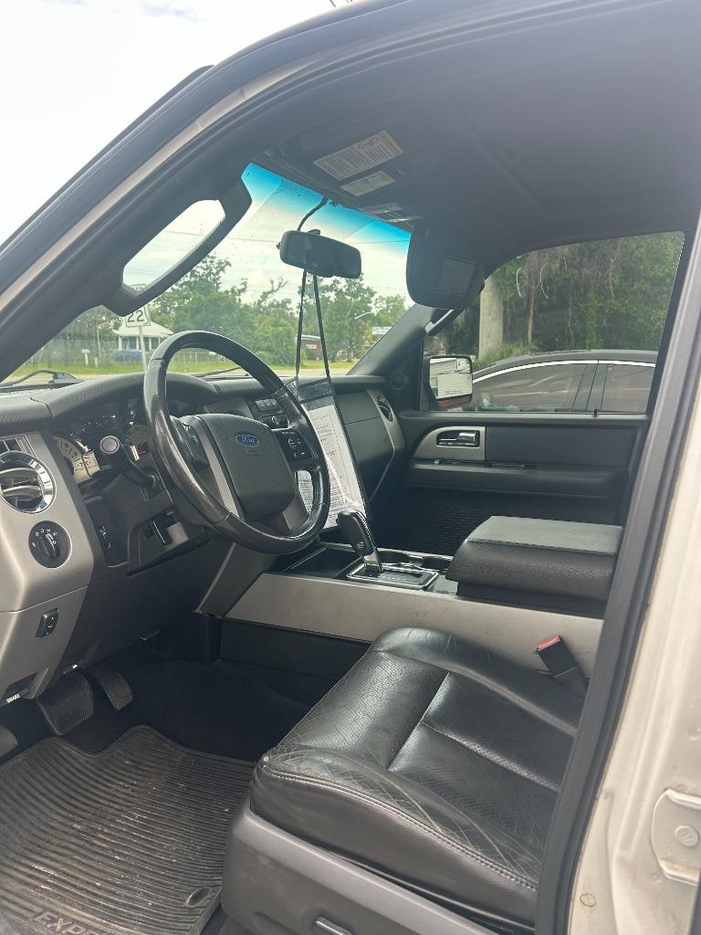 2012 Ford Expedition Limited - Photo 9